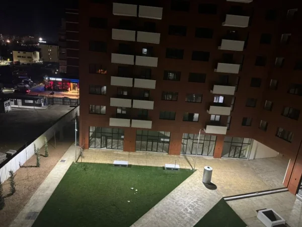 Tirane, jepet me qera apartament 1+1 , 75 m² 350 € (Tek urban gayt)