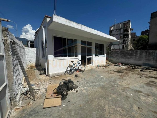 Tirane, shitet truall , 285 m² 370.000 € (VARRI BAMIT)   UNA42362