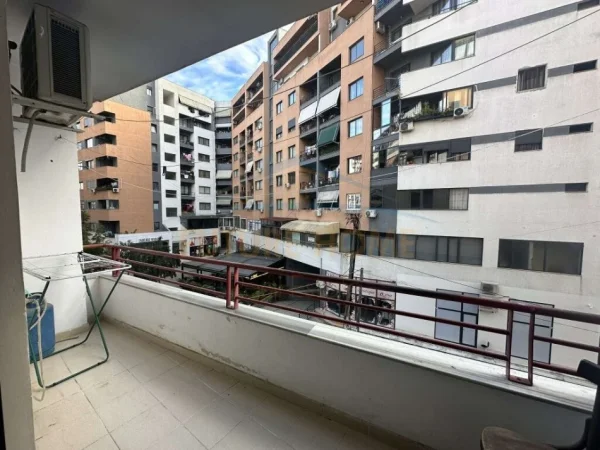 Tirane, shitet apartament 2+1 Kati 2, 103 m² 135.000 € (UNAZA RE)   UNA47133