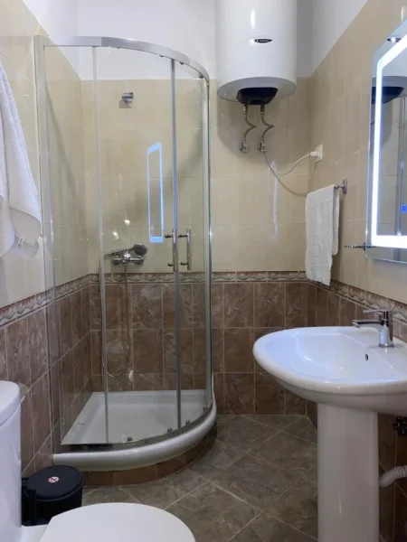 Tirane, shitet apartament 2+1 Kati 5, 115 m² 161.000 € (Unaza e Re)