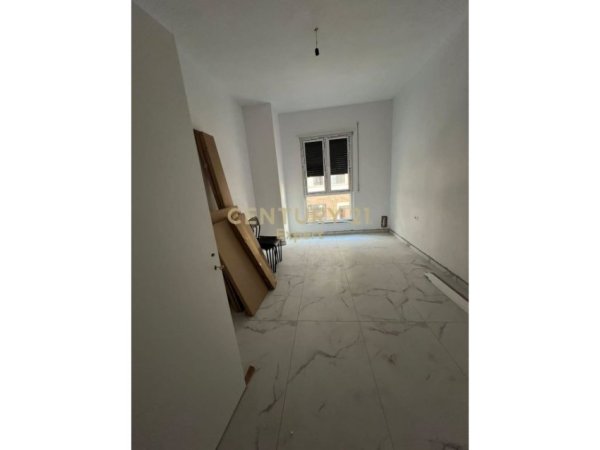 Tirane, shitet apartament 2+1 Kati 5, 106 m² 90.000 € (Kamez expert105159)