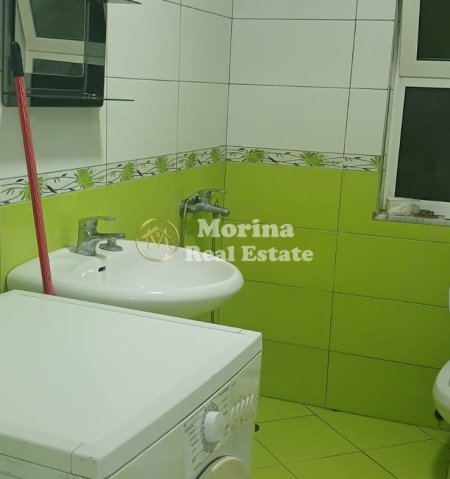 Tirane, jepet me qera shtepi 3+1 Kati 3, 136 m² 700 € (Don Bosko)