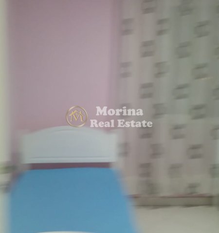 Tirane, jepet me qera shtepi 3+1 Kati 3, 136 m² 700 € (Don Bosko)