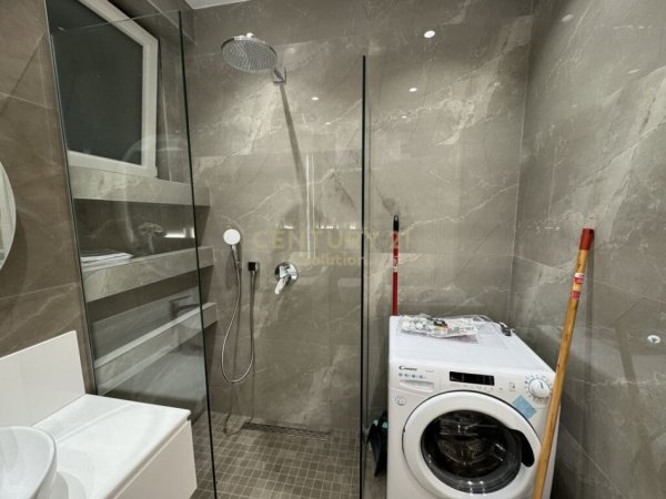 Tirane, jepet me qera apartament 2+1+Ballkon Kati 3, 105 m² 1.200 € (Kompleksi FZ, Liqeni i Thatë)