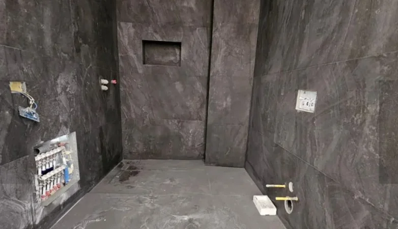 Tirane, shitet apartament 2+1 Kati 5, 107 m² (Pazari Ri)