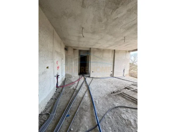 Gjiri Lalezit | Hamallaj, shitet apartament 1+1 Kati 3, 63 m² 155.000 € (Gjiri Lalezit)