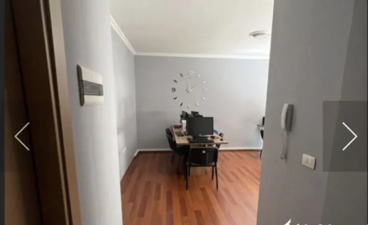 Tirane, jepet me qera 3+1 Kati 1, 130 m² 1.200 € (Rruga 5 Maji Tirane, Shiperia)