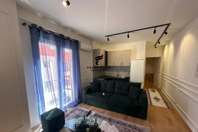 Tirane, jepet me qera apartament 1+1 Kati 3, 60 m² 500 € (SELITE)