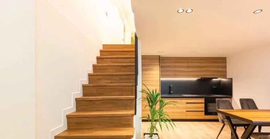 Tirane, jepet me qera apartament 3+1+Ballkon , 150 m² 2.300 € (TEG)