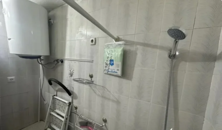 Tirane, jepet me qera apartament 2+1 Kati 5, 75 m² 50.000 € (Rruga e Kavajes Tirane, Shqiperia)