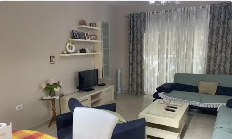 Tirane, jepet me qera apartament 1+1 Kati 2, 65 m² 50.000 € (Rruga Idriz Dollaku Tirane, Shqiperia)