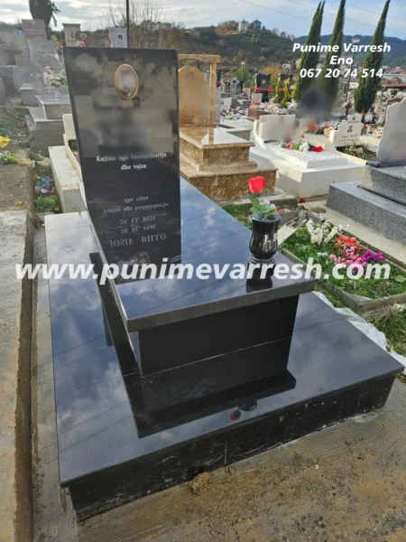 Tirane, ofroj Punime Varresh me granit te zi - Varrezat E Sharres