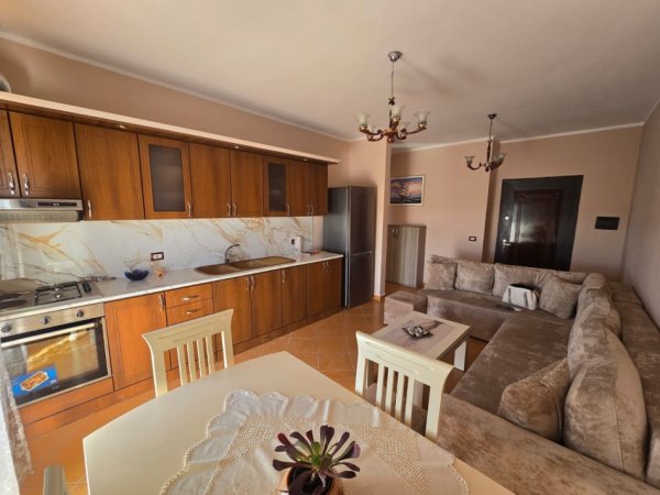 Durres, shitet apartament 1+1+Ballkon Kati 3, 70 m² 75.000 € (Golem)