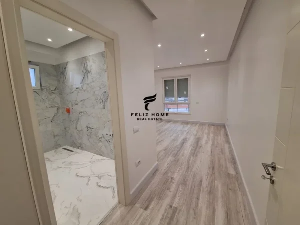 Tirane, shitet apartament 3+1 Kati 8, 162 m² 455.000 € (KOMUNA E PARISIT)
