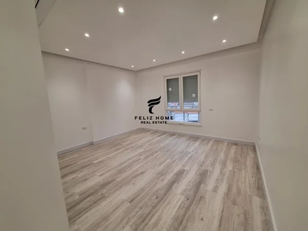 Tirane, shitet apartament 3+1 Kati 8, 162 m² 455.000 € (KOMUNA E PARISIT)