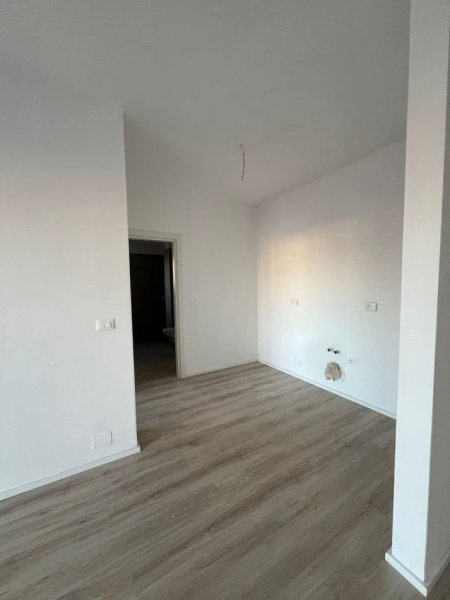 Tirane, shitet apartament 1+1 , 64 m² 89.000 € (Vila L)