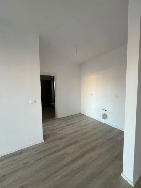 Tirane, shitet apartament 1+1 , 64 m² 89.000 € (Vila L)