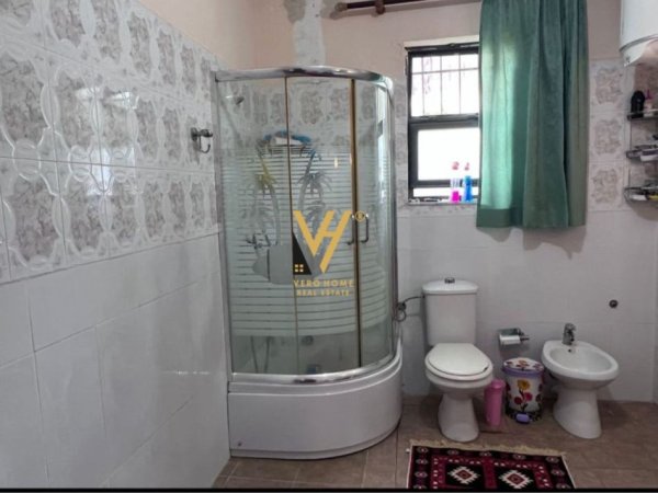 Tirane, jepet me qera apartament 2+1 Kati 1, 120 m² 500 € (LAPRAKE)