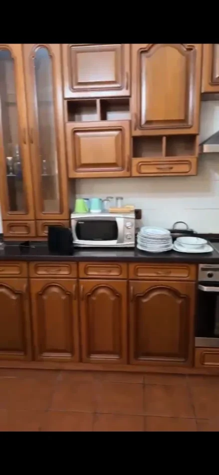 Tirane, jepet me qera apartament 2+1 Kati 4, 118 m² 850 € (Rruga Sami Frasheri Tirane, Shqiperia)