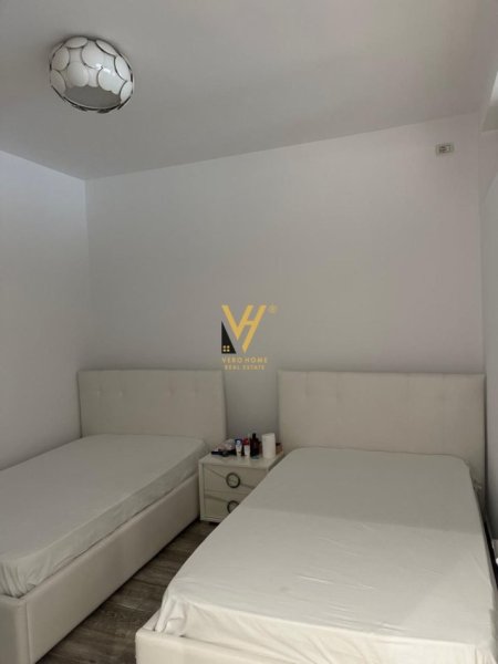 Tirane, jepet me qera apartament 2+1 Kati 3, 100 m² 750 € (LIQENI I THATE)