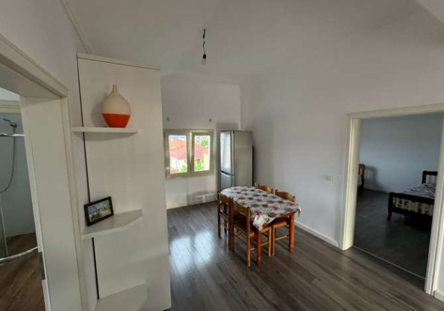 Tirane, jepet me qera apartament 1+1 Kati 5, 90 m² 250 € (21 dhjetori)