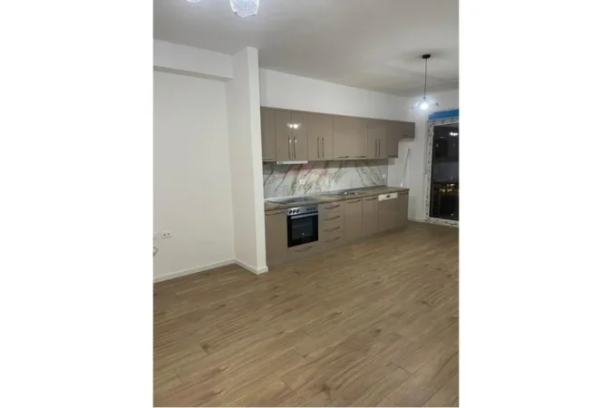 Tirane, jepet me qera apartament 3+1 Kati 3, 110 m² 550 € (Don Bosko, Gener 2)