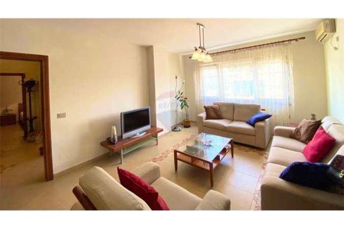 Tirane, jepet me qera apartament 2+1+Ballkon Kati 6, 87 m² 650 € (Ymer Kurti, shkolla Petro Nini Luarasi)