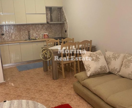 Tirane, jepet me qera apartament 3+1 Kati 2, 120 m² 650 € (Shkolla e Baletit/Rruga Petro Nini Luarasi)