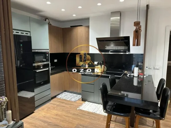 Apartament 2+1+2 për Shitje tek Kompleksi Panorama!