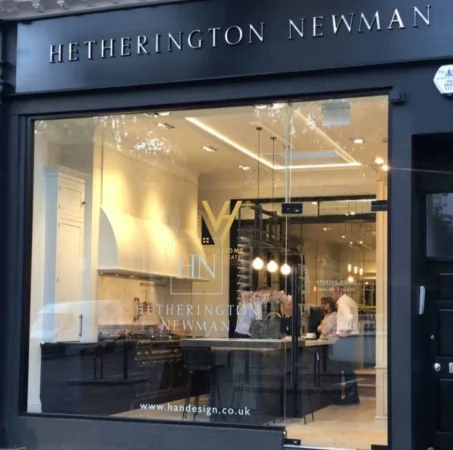 Tirane, shitet dyqan Kati 0, 30 m² 320.000 € (BLLOK)