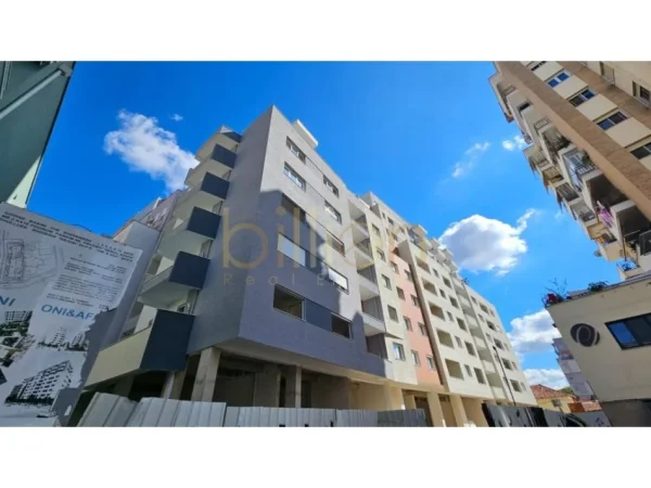 Tirane, shitet apartament 2+1 Kati 5, 107 m² 281.000 € (pazari i ri, Tirana, Albania)