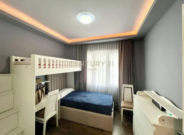 Tirane, shitet 2+1 Kati 4, 98 m² 220.000 € (Liqeni I Thate)