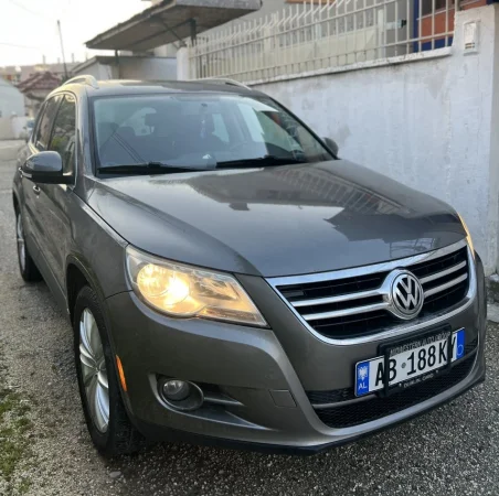 Okazion 2009 Volkswagen Tiguan 2.0 Benzin Automatik 150.000 km 5.500 €