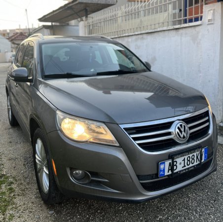 Okazion 2009 Volkswagen Tiguan 2.0 Benzin Automatik 150.000 km 5.500 €