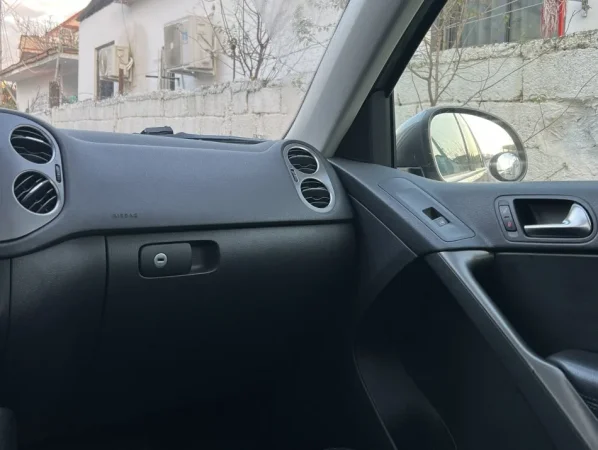 Okazion 2009 Volkswagen Tiguan 2.0 Benzin Automatik 150.000 km 5.500 €