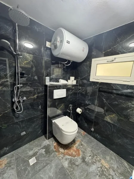 Tirane, jap me qera 1+1 Kati 2, 45 m² 550 € (Tefta Tashko Koco)