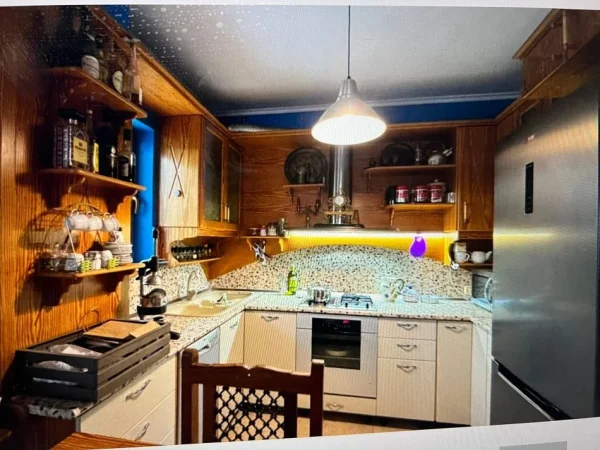 Tirane, shes apartament 1+1+Aneks+Ballkon Kati 12, 110 m² 172.000 € (KOMUNA PARISIT)