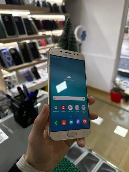 Tirane, shes Celular-Smartphone SAMSUNG J7