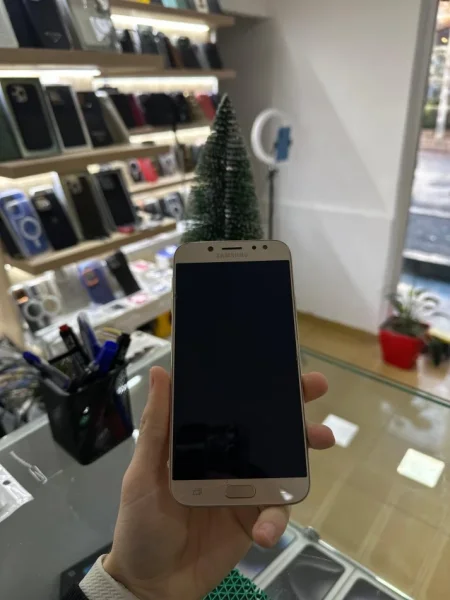 Tirane, shes Celular-Smartphone SAMSUNG J7