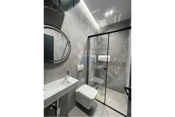 Tirane, jepet me qera apartament 1+1 Kati 3, 36 m² 600 € (Peti, Liqeni i Thate)