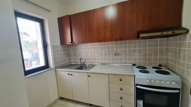 Tirane, shitet apartament 1+1+Aneks+Ballkon Kati 3, 66 m² 110.000 € (brryli)