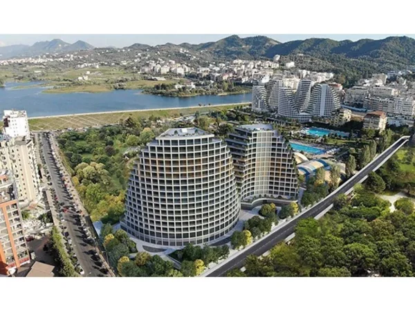 Tirane, jepet me qera ambjent biznesi Kati 3, 65 m² 650 € (Komuna e Parisit)