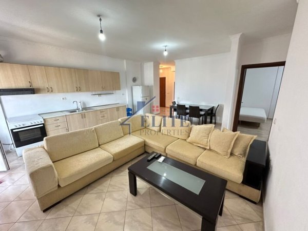 Tirane, jepet me qera apartament 2+1+Ballkon Kati 5, 100 m² 540 € (Eleonora Selite)
