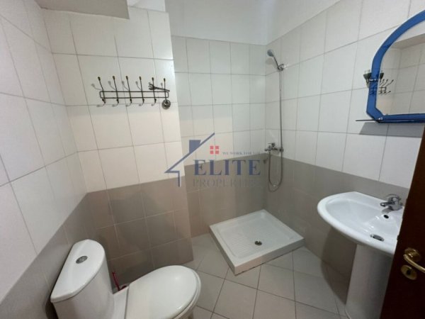 Tirane, jepet me qera apartament 2+1+Ballkon Kati 5, 100 m² 540 € (Eleonora Selite)