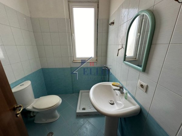 Tirane, jepet me qera apartament 2+1+Ballkon Kati 5, 100 m² 540 € (Eleonora Selite)