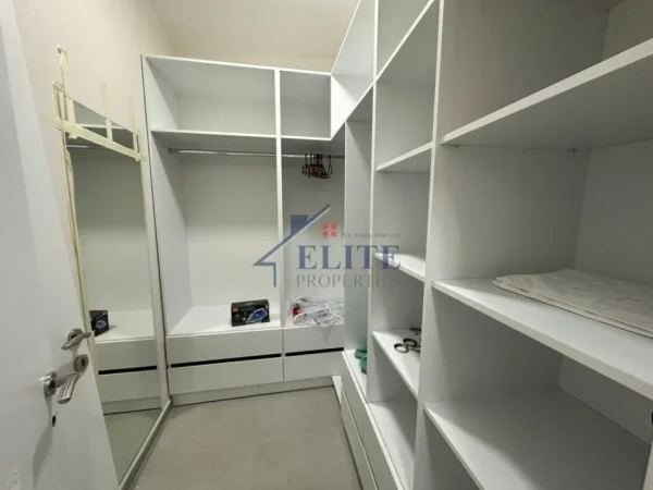 Tirane, jepet me qera apartament 1+1+Ballkon Kati 2, 56 m² 600 € (Kopshti Botanik)