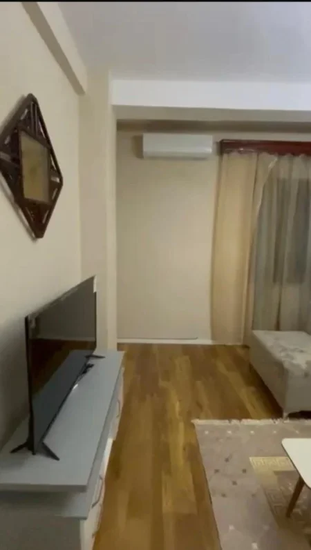 Tirane, jepet me qera apartament 2+1+Ballkon , 103 m² 800 € (Myslym Shyri)