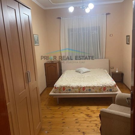 Tirane, shitet apartament 3+1+Ballkon Kati 6, 116 m² 145.000 € (Oxhaku)