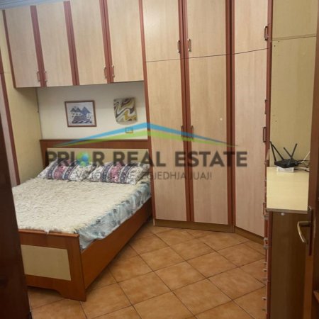 Tirane, shitet apartament 3+1+Ballkon Kati 6, 116 m² 145.000 € (Oxhaku)