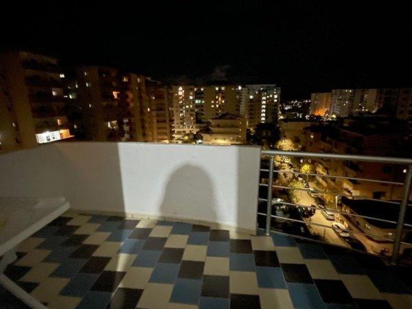 Vlore, jepet me qera apartament 1+1 Kati 8, 70 m² 250 € (Skele afer &quot;Rosman Lala&quot;)